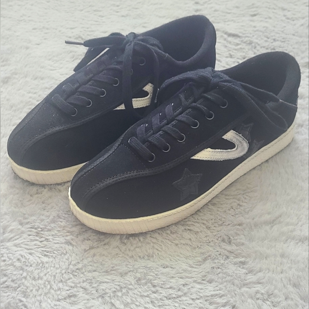 Women's Tretorn Suede Sneakers Size 7
